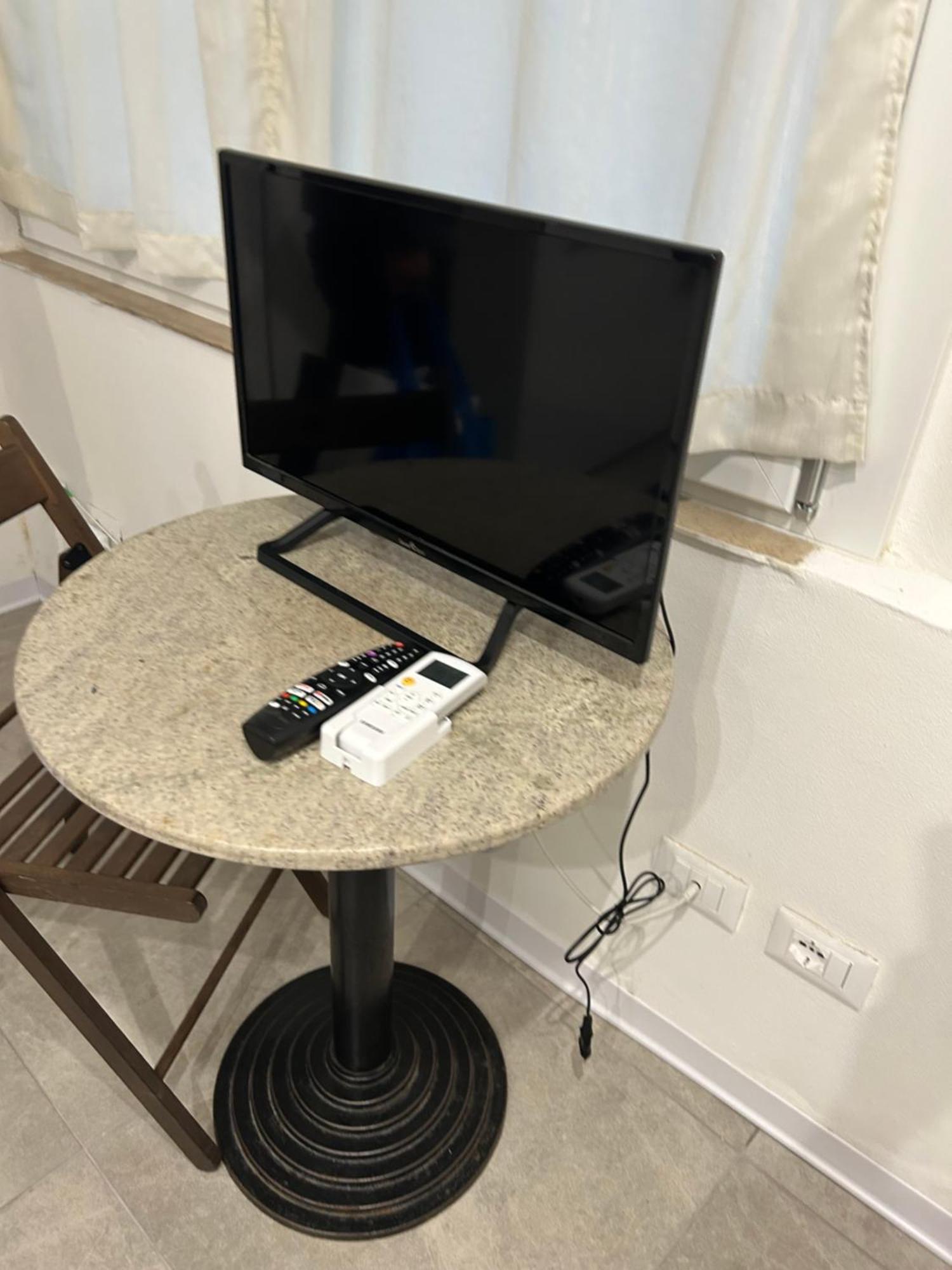Appartamento Roma Парма Екстериор снимка