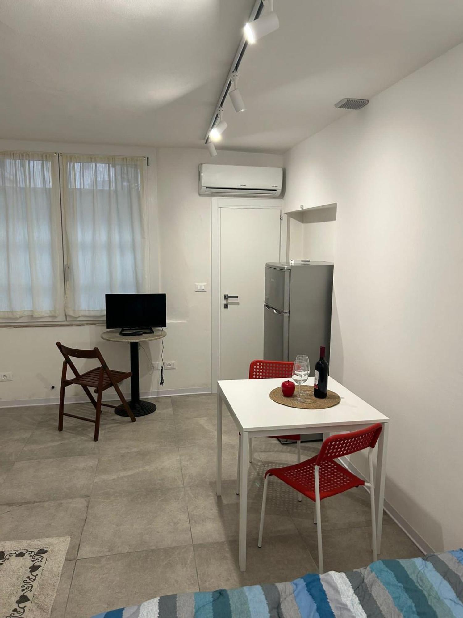 Appartamento Roma Парма Екстериор снимка